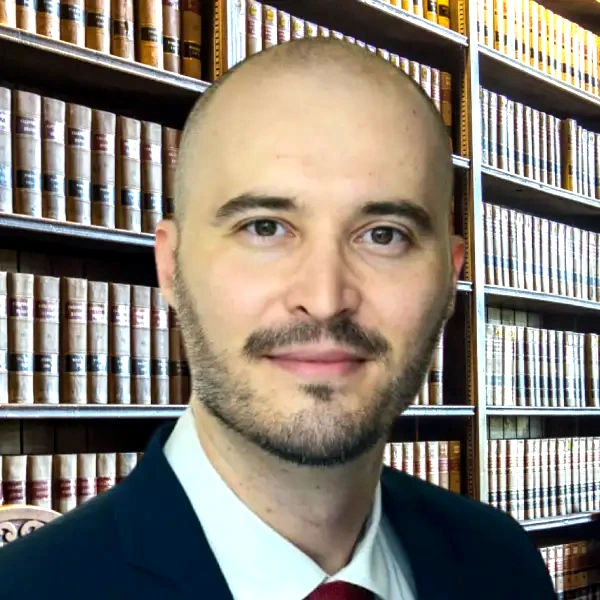 Dr. Thiago Uzun